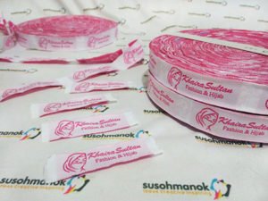 label jilbab di tulungagung